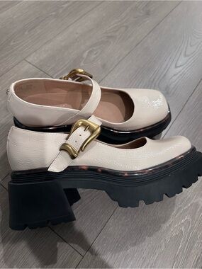 Circus by Sam Edelman Cream Mary Jane Chunky Heel Pumps with Gold Buckle